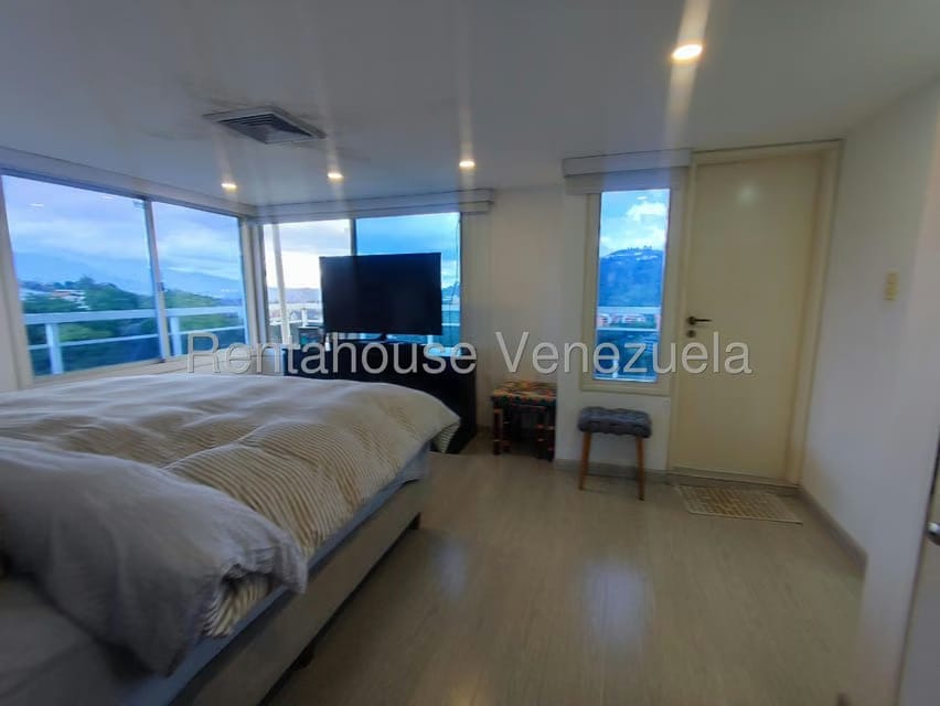 Apartamento (Duplex) en Venta en Los Samanes, Distrito Metropolitano - 36