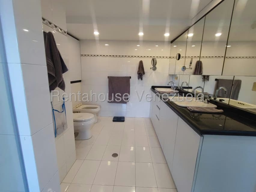 Apartamento (Duplex) en Venta en Los Samanes, Distrito Metropolitano - 44