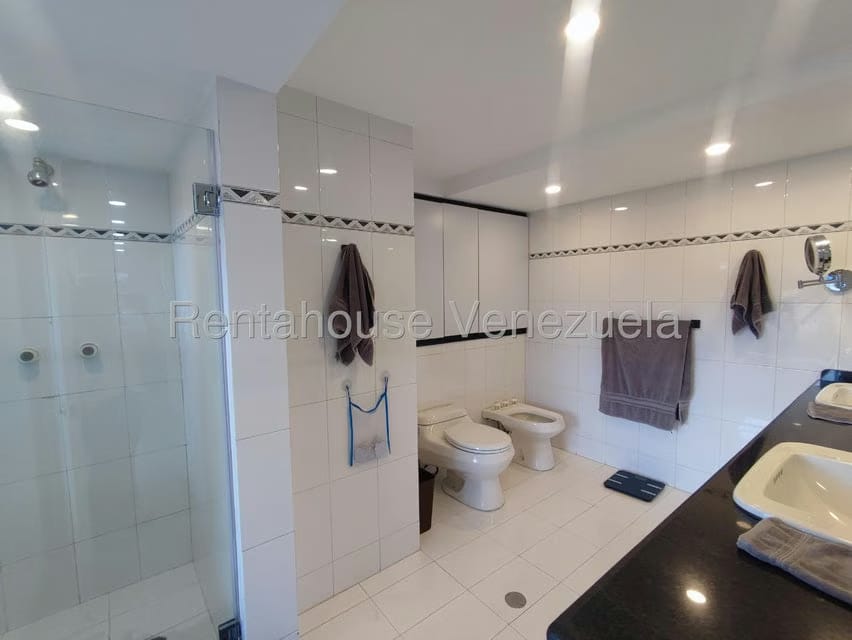 Apartamento (Duplex) en Venta en Los Samanes, Distrito Metropolitano - 45