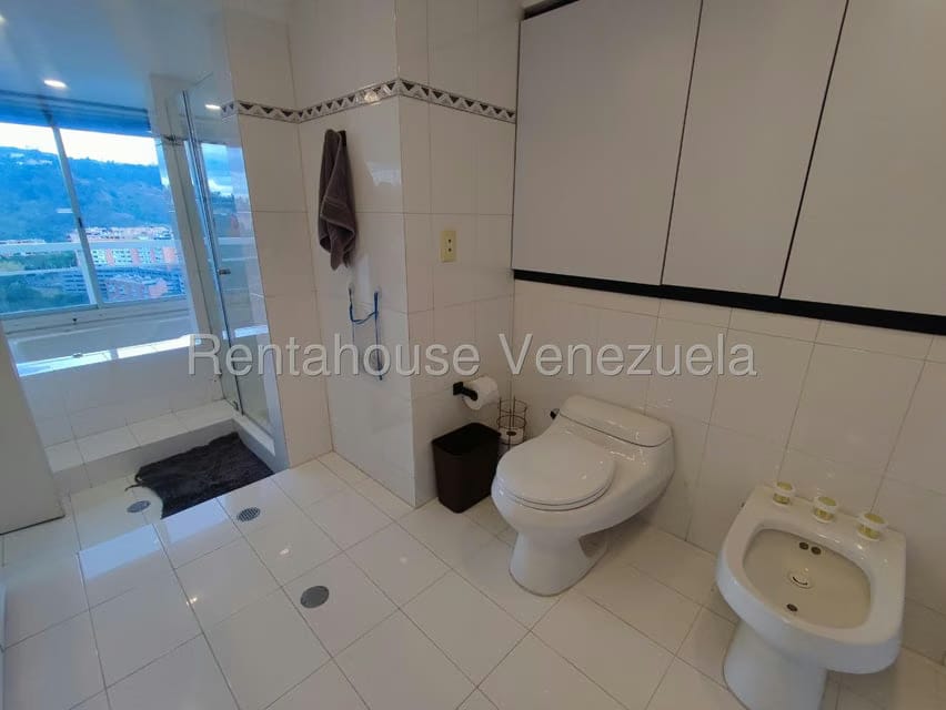 Apartamento (Duplex) en Venta en Los Samanes, Distrito Metropolitano - 48