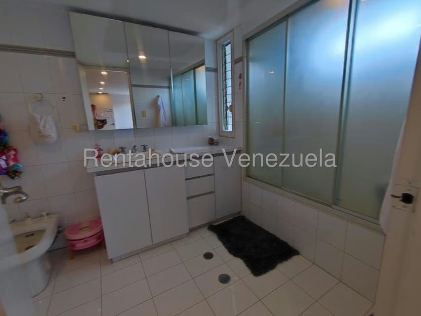 Apartamento (Duplex) en Venta en Los Samanes, Distrito Metropolitano - 51