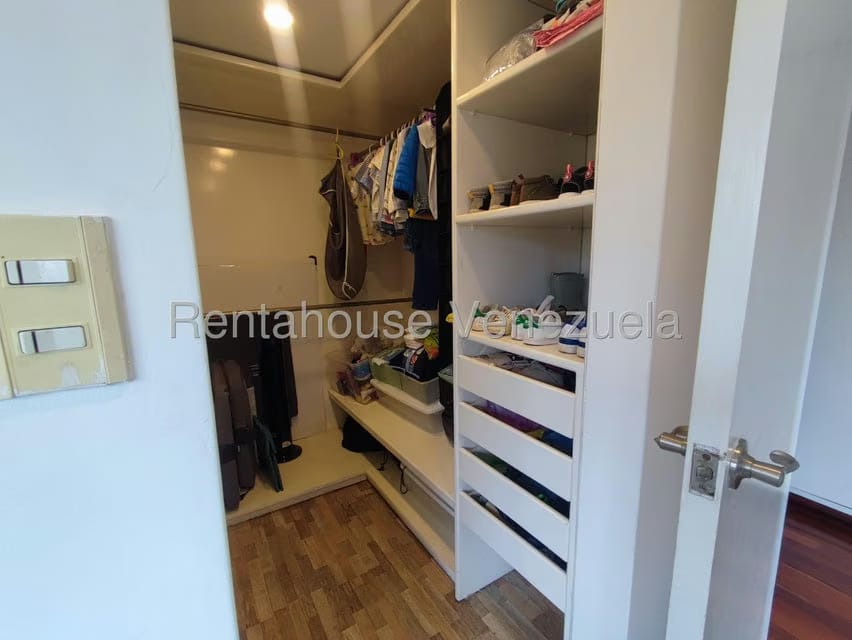 Apartamento (Duplex) en Venta en Los Samanes, Distrito Metropolitano - 52