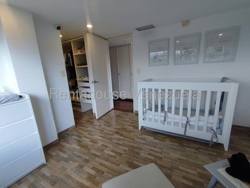 Apartamento (Duplex) en Venta en Los Samanes, Distrito Metropolitano - 53