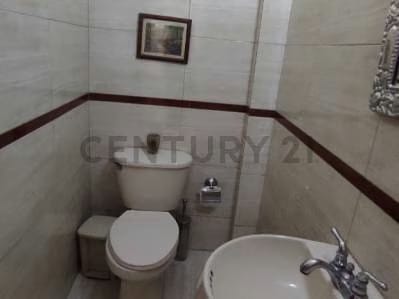 Venta de Casa En Alto Prado del Este - 4