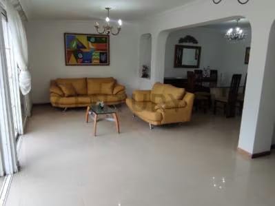 Venta de Casa En Alto Prado del Este - 7