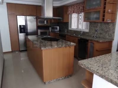 Venta de Casa En Alto Prado del Este - 9