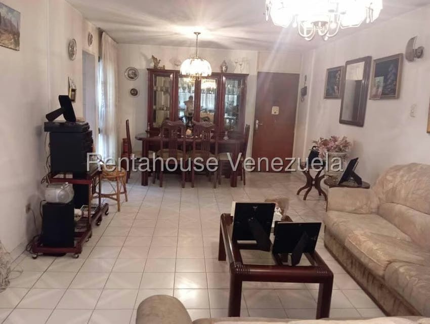 Apartamento (1 Nivel) en Venta en Parroquia Santa Rosalia, Distrito Metropolitano - 3