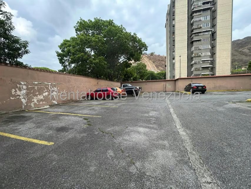 Apartamento (1 Nivel) en Alquiler en Montalban II, Distrito Metropolitano - 2