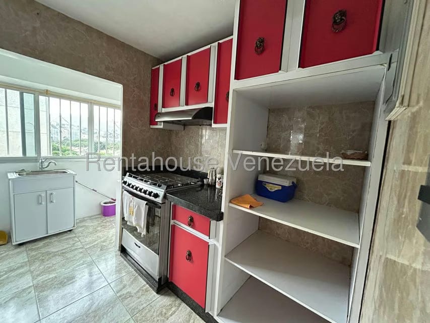 Apartamento (1 Nivel) en Alquiler en Montalban II, Distrito Metropolitano - 17