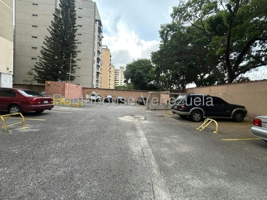 Apartamento (1 Nivel) en Alquiler en Montalban II, Distrito Metropolitano - 3