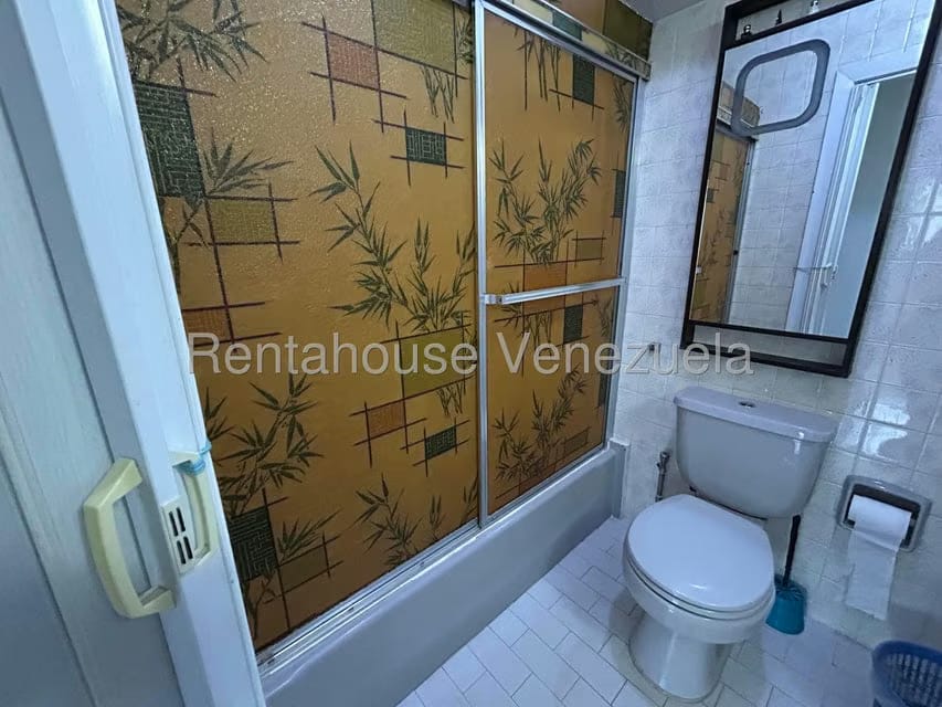 Apartamento (1 Nivel) en Alquiler en Montalban II, Distrito Metropolitano - 21