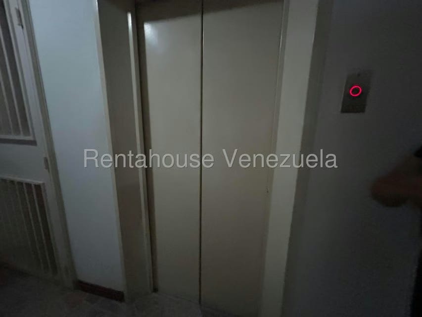 Apartamento (1 Nivel) en Alquiler en Montalban II, Distrito Metropolitano - 6