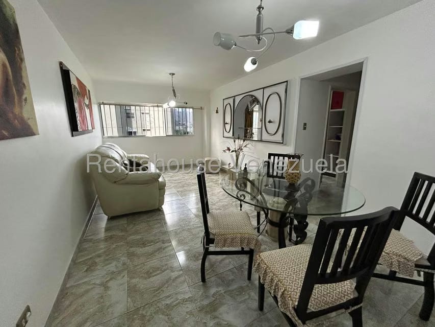 Apartamento (1 Nivel) en Alquiler en Montalban II, Distrito Metropolitano - 8