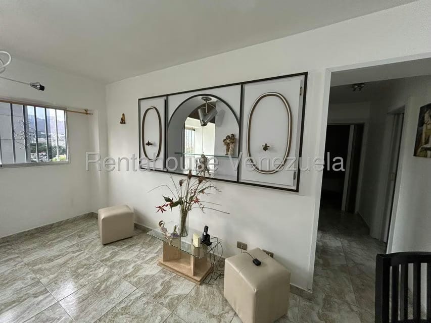 Apartamento (1 Nivel) en Alquiler en Montalban II, Distrito Metropolitano - 9