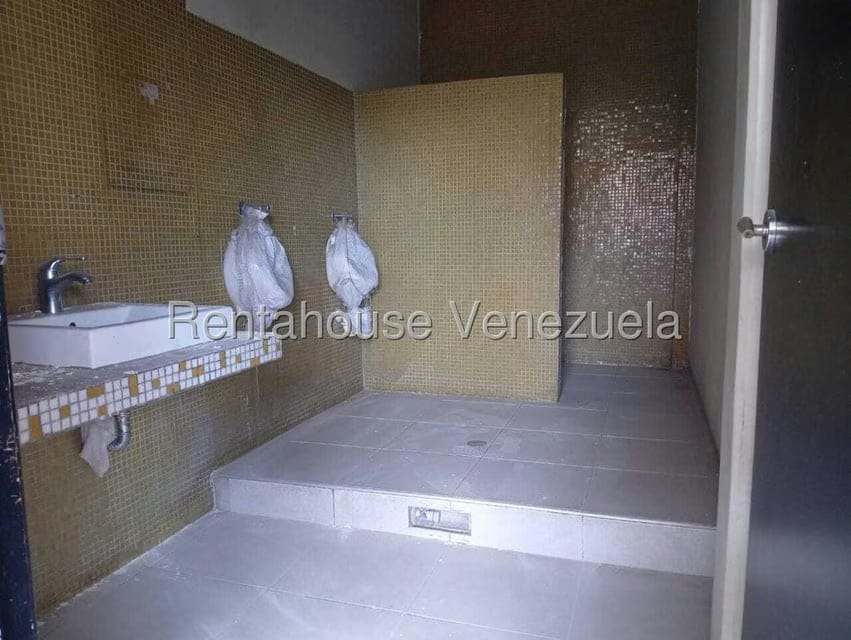 Comercial (Local Comercial) en Venta en Centro, Zulia - 11