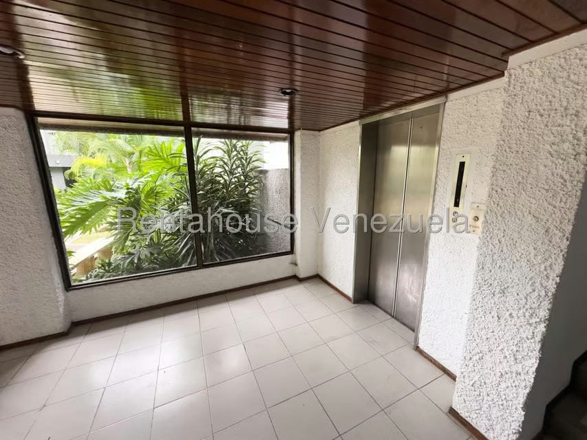 Apartamento (1 Nivel) en Venta en El Hatillo, Distrito Metropolitano - 2