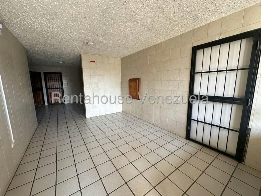 Apartamento (1 Nivel) en Venta en Haras de San Pablo, Aragua - 2