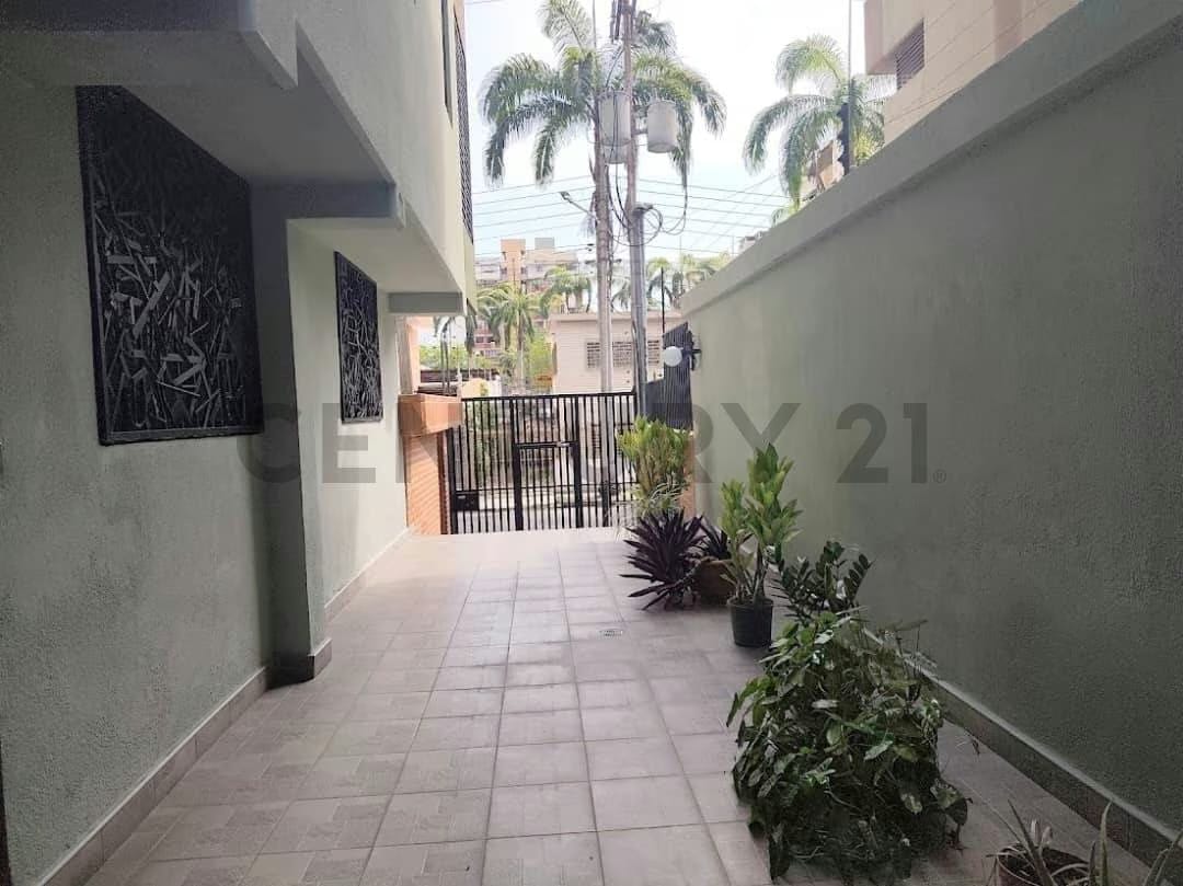 En Alquiler: Confort y Serenidad en el Corazón de San Isidro - 2