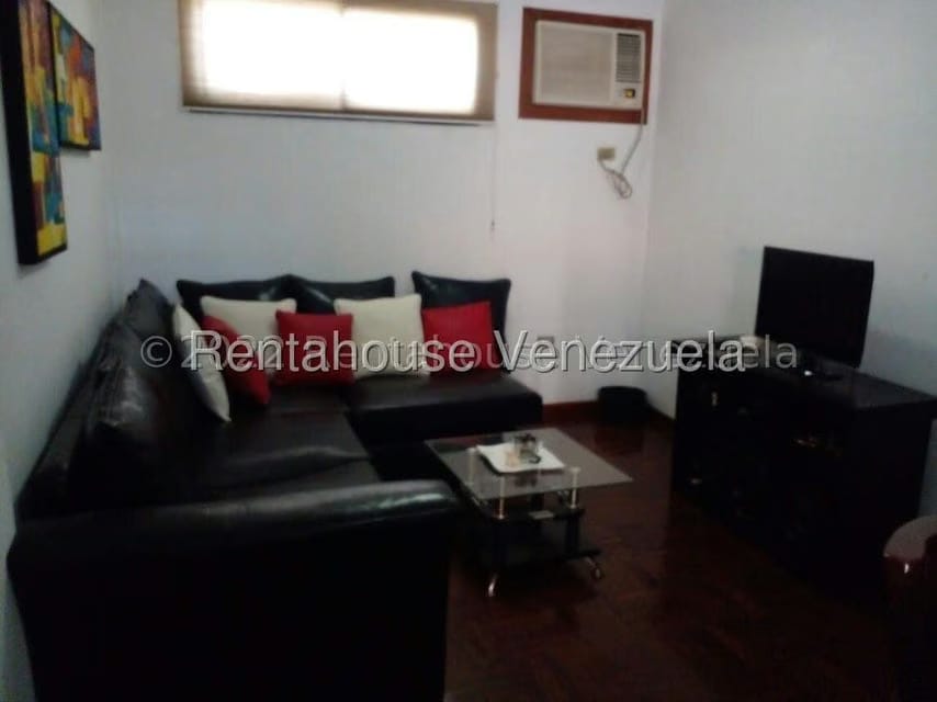 Apartamento (1 Nivel) en Alquiler en Tierra Negra, Zulia - 2
