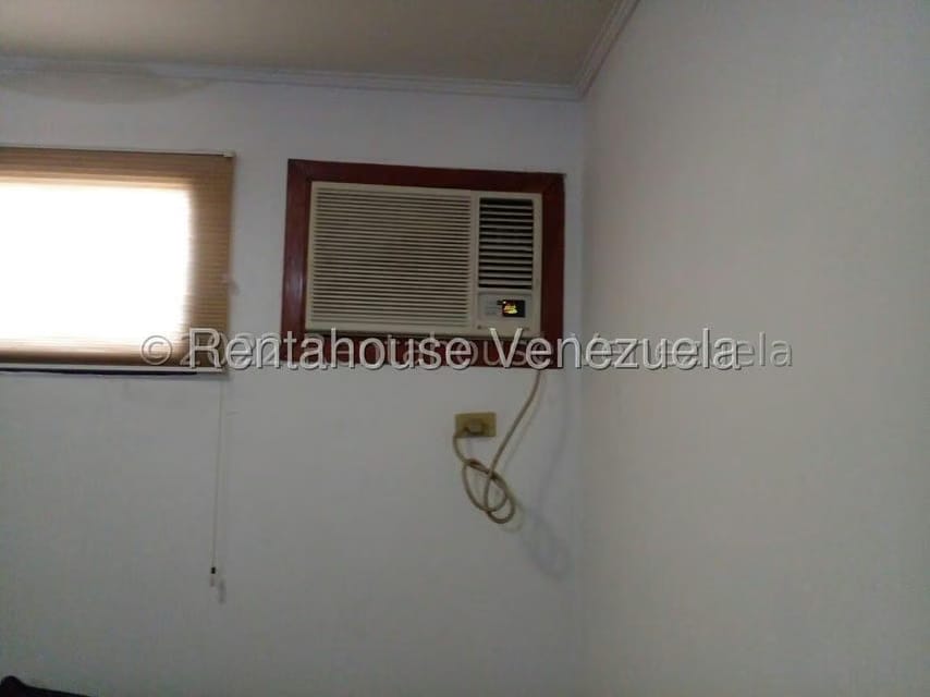Apartamento (1 Nivel) en Alquiler en Tierra Negra, Zulia - 11