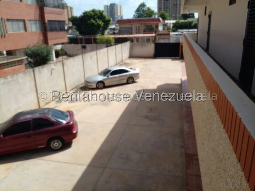 Apartamento (1 Nivel) en Alquiler en Tierra Negra, Zulia - 16