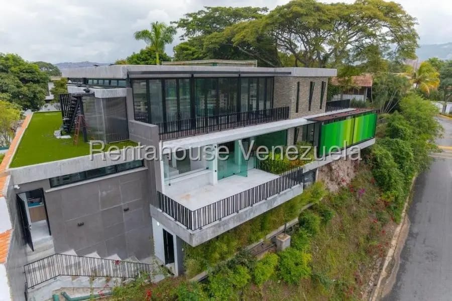 Casa en Venta en Chuao Caracas - 3
