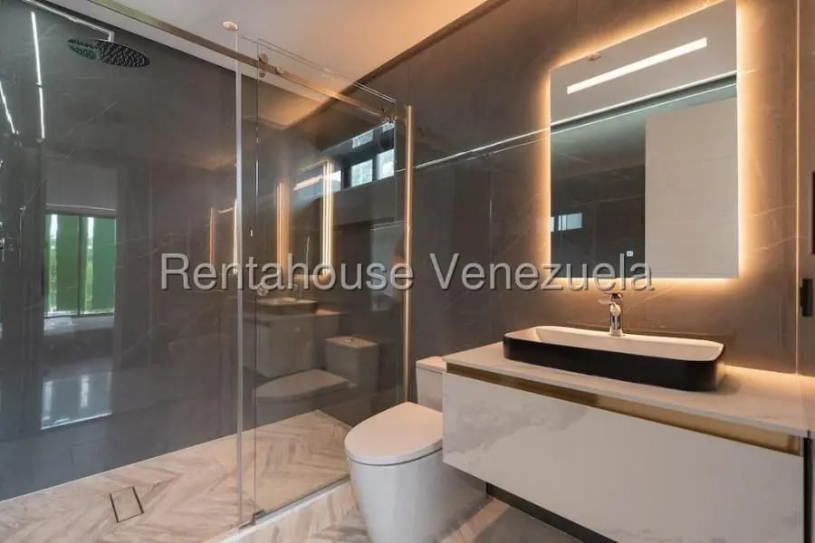 Casa en Venta en Chuao Caracas - 21