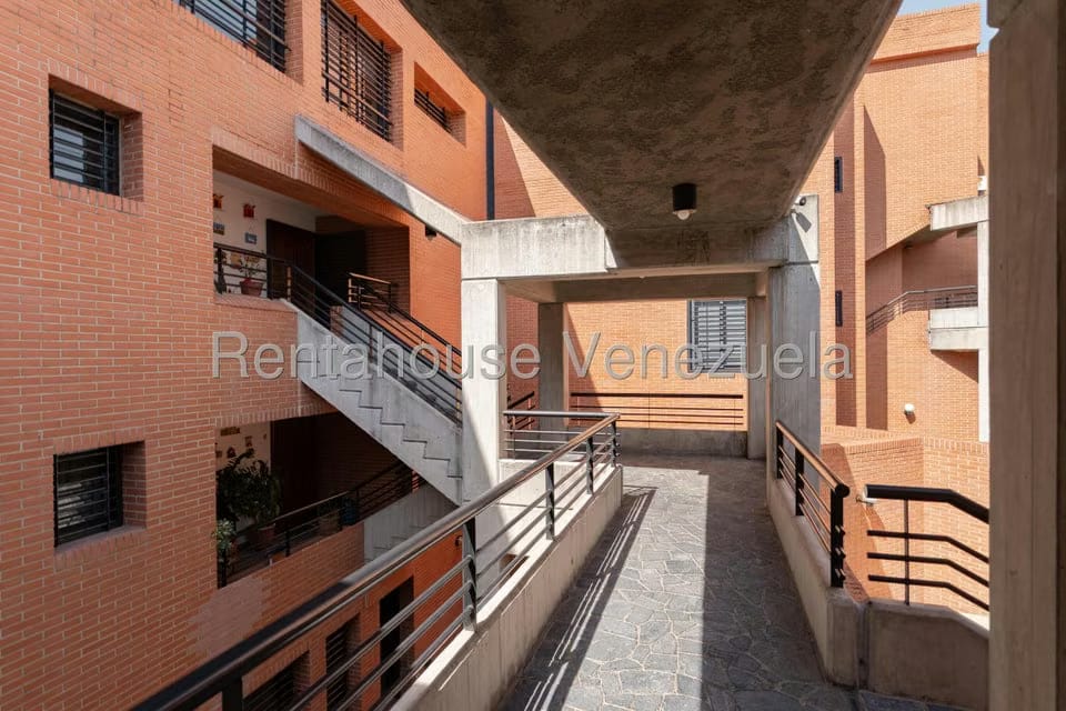 Townhouse (Multiples Niveles) en Venta en Lomas de La Trinidad, Distrito Metropolitano