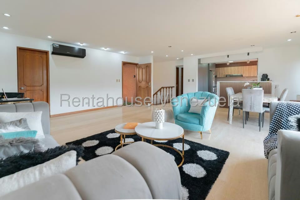 Townhouse (Multiples Niveles) en Venta en Lomas de La Trinidad, Distrito Metropolitano - 12