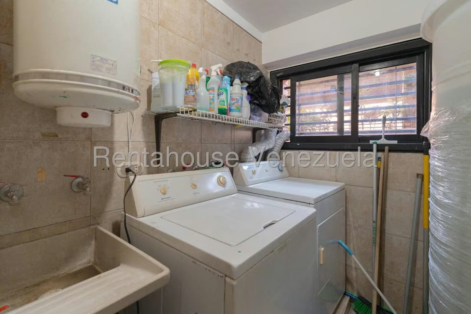 Townhouse (Multiples Niveles) en Venta en Lomas de La Trinidad, Distrito Metropolitano - 20