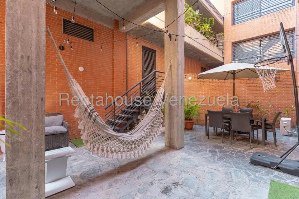 Townhouse (Multiples Niveles) en Venta en Lomas de La Trinidad, Distrito Metropolitano - 34