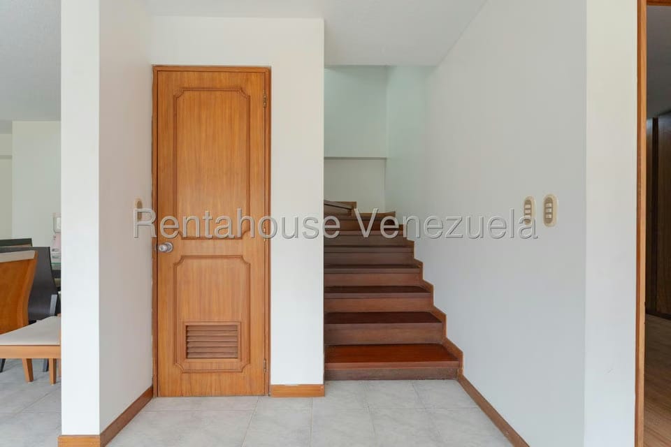 Townhouse (Multiples Niveles) en Venta en Lomas de La Trinidad, Distrito Metropolitano - 39