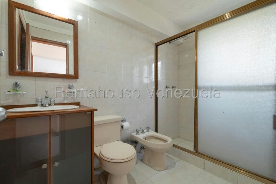 Townhouse (Multiples Niveles) en Venta en Lomas de La Trinidad, Distrito Metropolitano - 41
