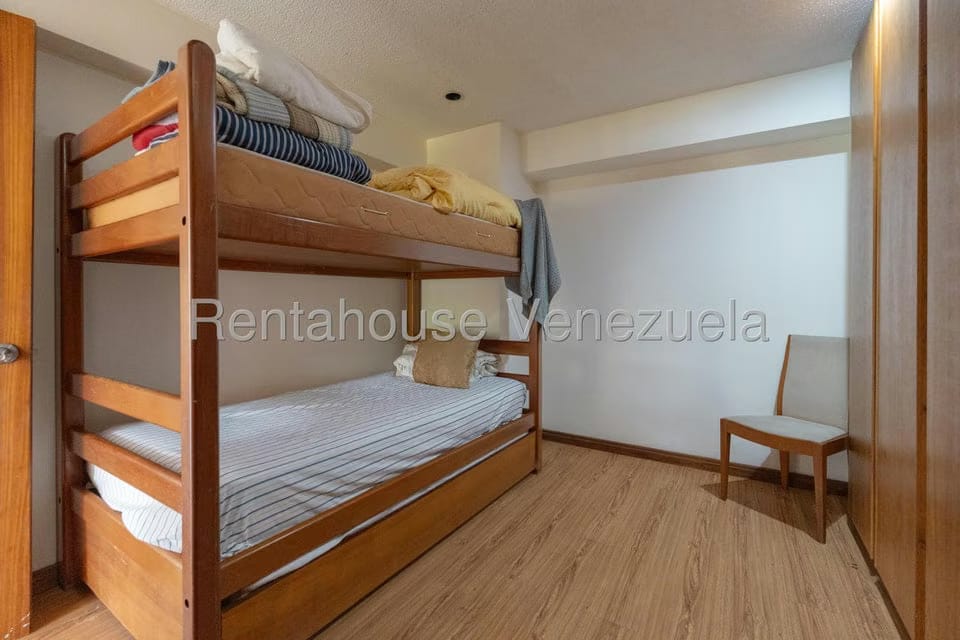 Townhouse (Multiples Niveles) en Venta en Lomas de La Trinidad, Distrito Metropolitano - 42