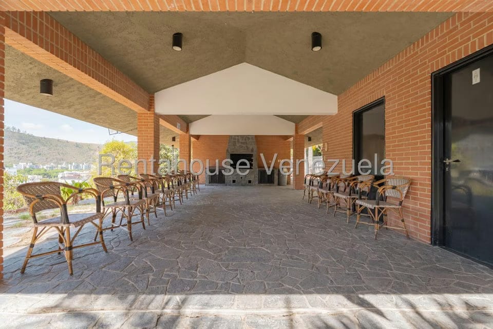 Townhouse (Multiples Niveles) en Venta en Lomas de La Trinidad, Distrito Metropolitano - 6