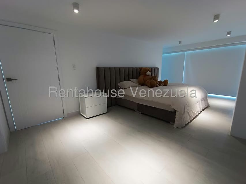 Apartamento (1 Nivel) en Venta en Los Naranjos de Las Mercedes, Distrito Metropolitano - 24