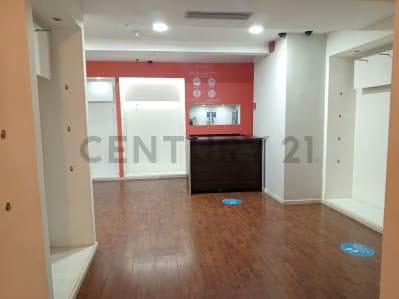 En alquiler local comercial en el C. C.Plaza Las Américas II, municipio Baruta. - 9