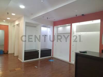 En alquiler local comercial en el C. C.Plaza Las Américas II, municipio Baruta. - 10