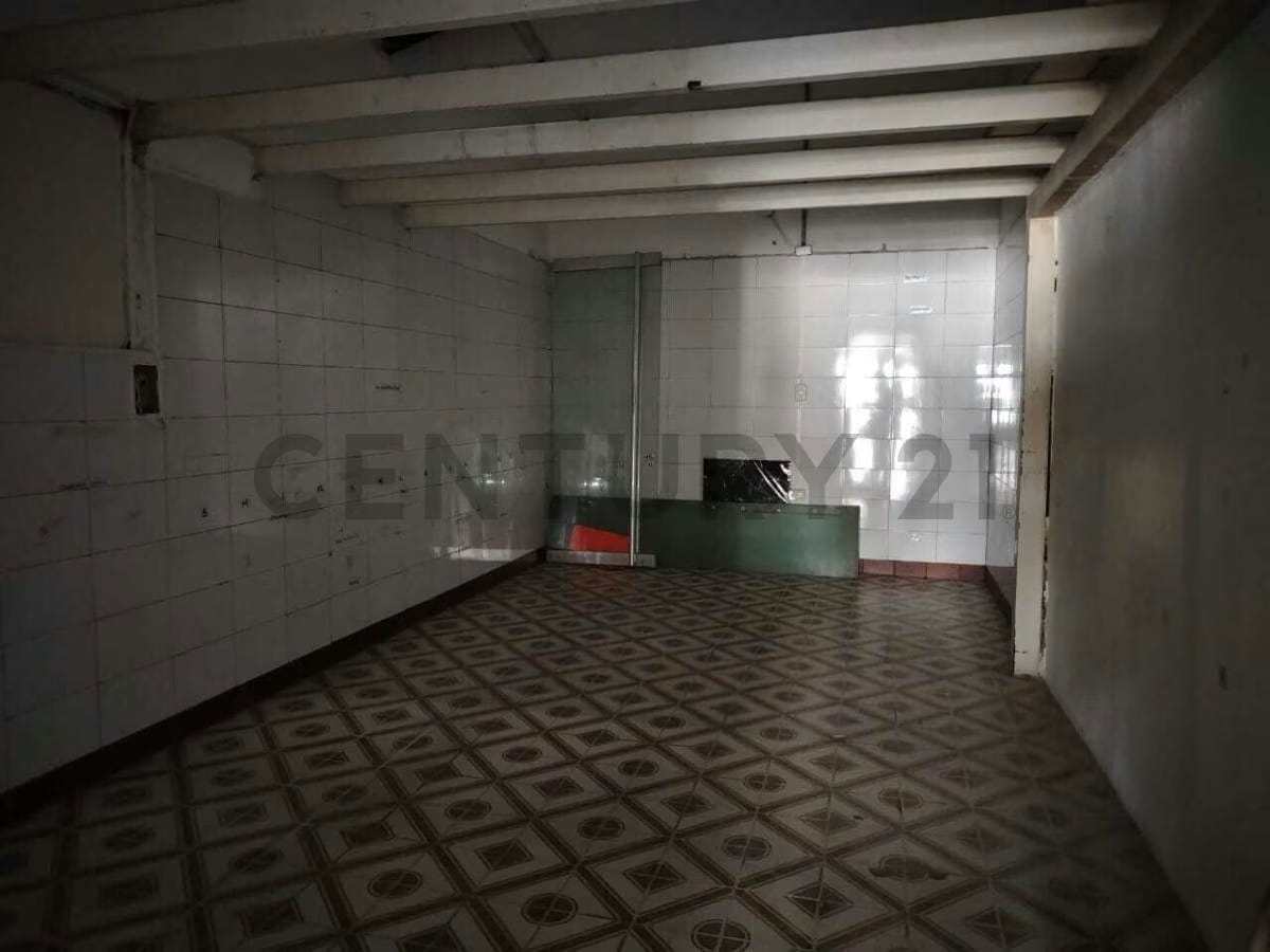 Local en Alquiler, Avenida 19 de Abril Maracay - 7