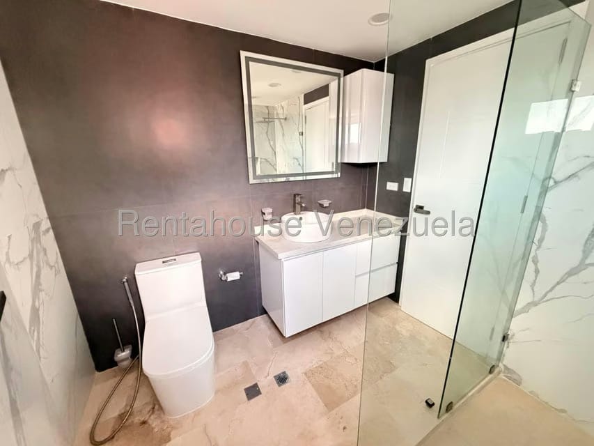 Apartamento (1 Nivel) en Venta en El Rosal, Distrito Metropolitano - 10