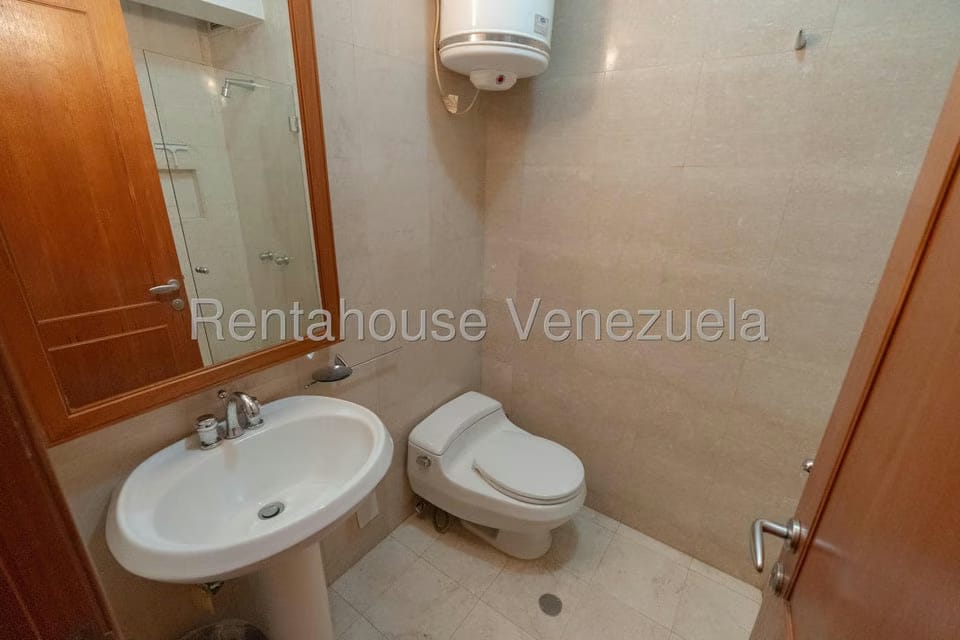 Apartamento (Planta Baja) en Venta en Lomas de La Alameda, Distrito Metropolitano - 13