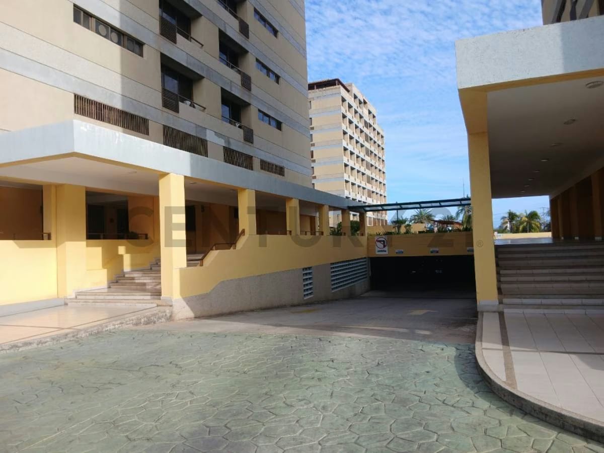 Espectacular Penthouse en Los Geranios, municipio Maneiro - 5