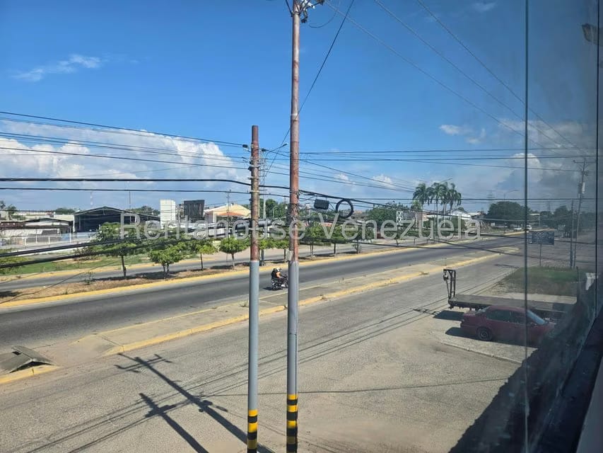 Comercial (Local Comercial) en Alquiler en La N, Zulia - 16