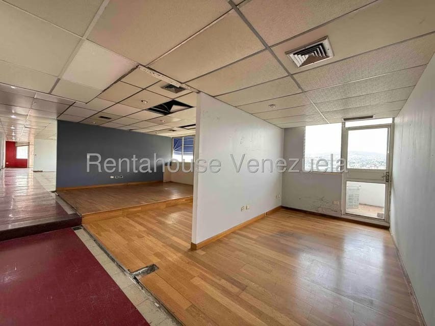 Comercial (Local Comercial) en Alquiler en Los Ruices, Distrito Metropolitano - 13