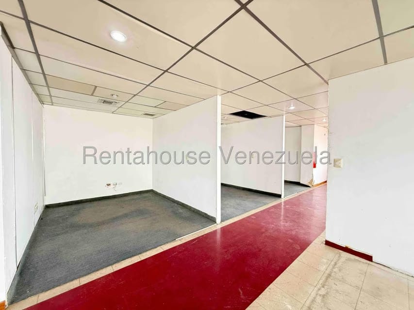 Comercial (Local Comercial) en Alquiler en Los Ruices, Distrito Metropolitano - 24