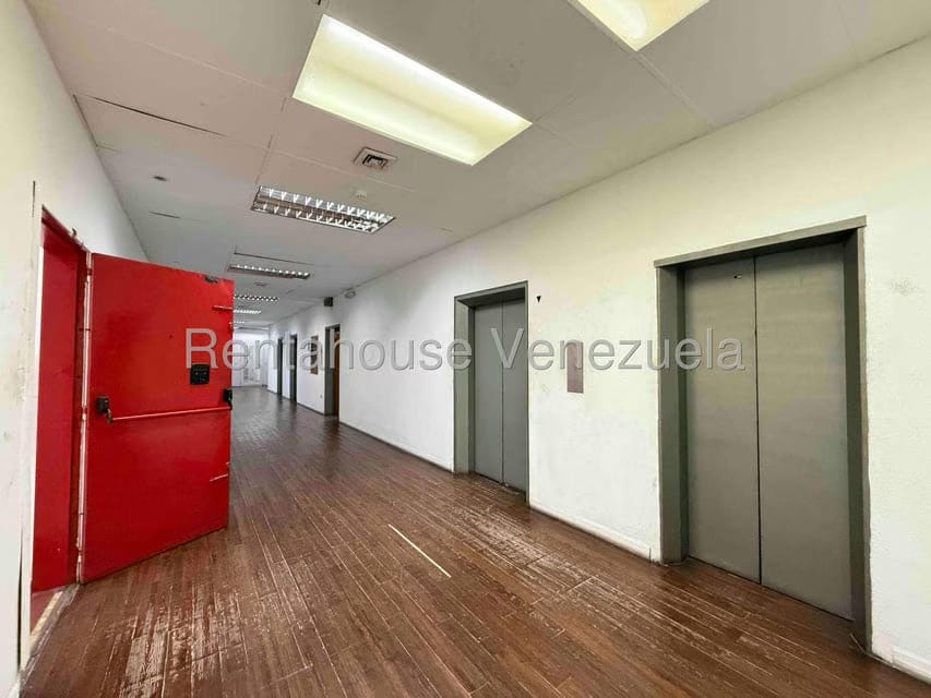 Comercial (Local Comercial) en Alquiler en Los Ruices, Distrito Metropolitano - 7