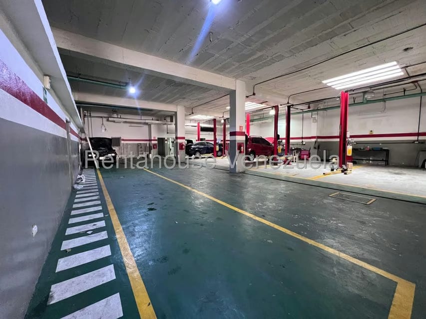 Comercial (Galpon - Deposito) en Venta en Zona Centro, Aragua - 11