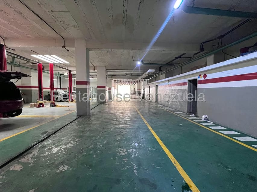 Comercial (Galpon - Deposito) en Venta en Zona Centro, Aragua - 13
