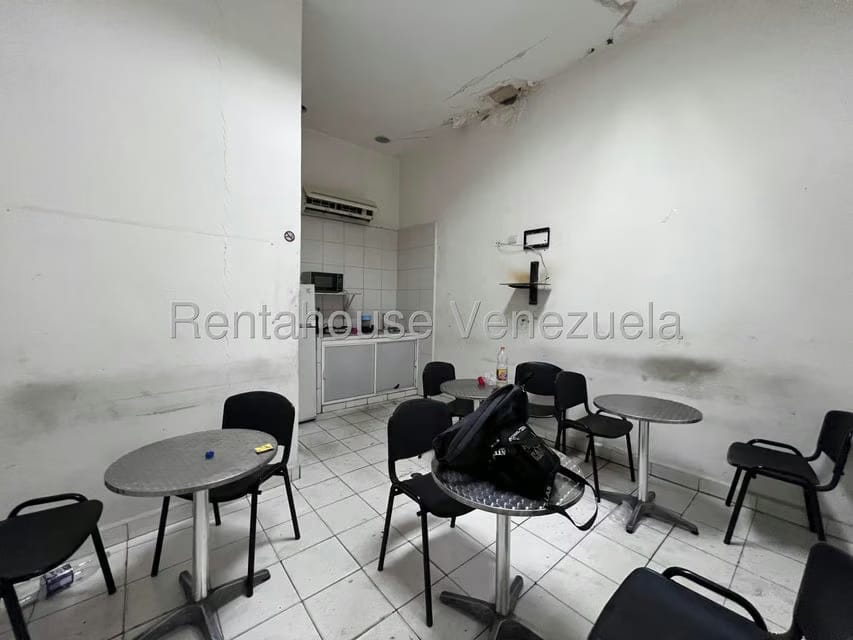 Comercial (Galpon - Deposito) en Venta en Zona Centro, Aragua - 17