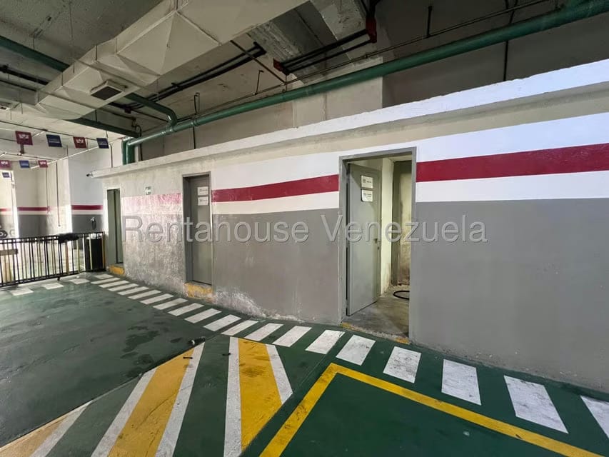 Comercial (Galpon - Deposito) en Venta en Zona Centro, Aragua - 18